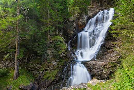 Der große Rizach-Wasserfall