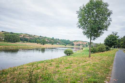 Immer der Elbe entlang