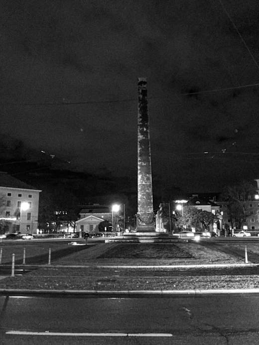 Karolinenplatz