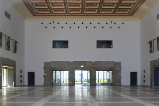 Wappenhalle Innen