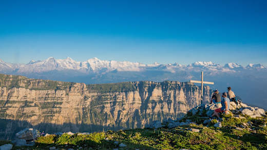 Sigriswiler Rothorn Gipfel Kreuz Wandergruppe Aussicht