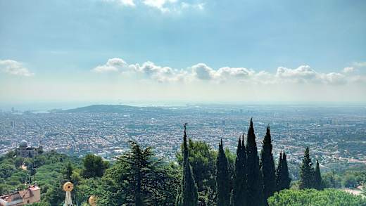 Von der Stadt in den Wald: Barcelona-Tibidabo-Vallvidrera
