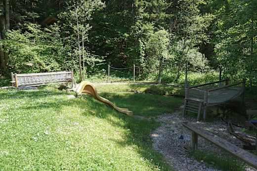SWUWIZ - Stoderer Wald- und Wasserspielplatz im Zwergental