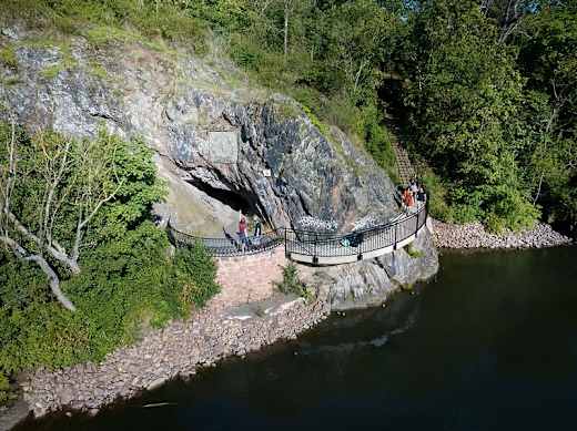 Jahnhöhle in Klausberge