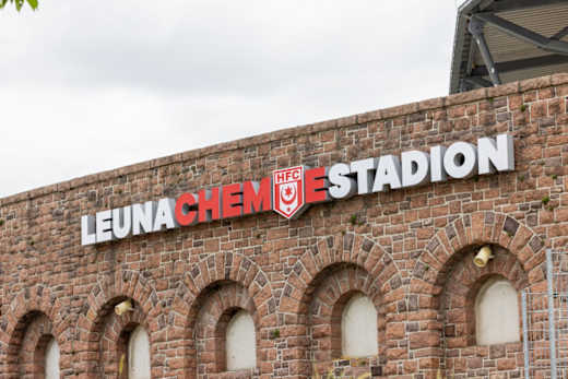 Beschilderung Leuna-Chemie-Stadion Halle