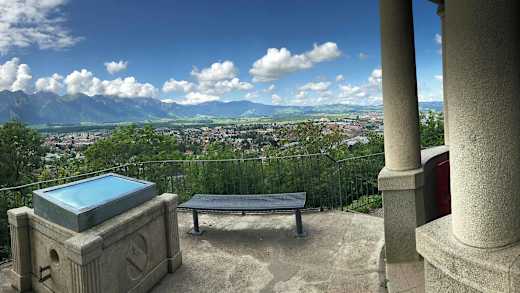 thun-jakobshuebeli-aussichtsplattform-winter-schnee