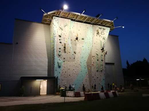 Kletterhalle Außenbereich