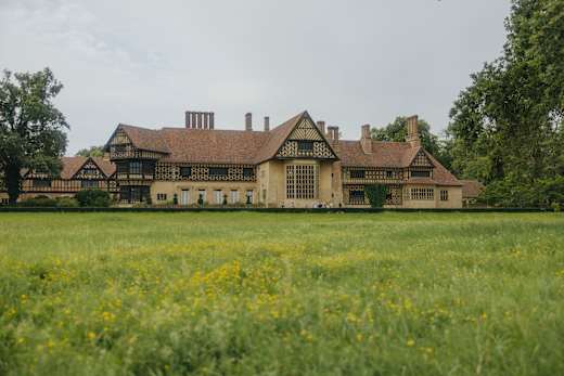 Sicht auf das Schloss Cecilienhof von der Seeseite, Foto: Julia Nimke, Lizenz: PMSG/SPSG