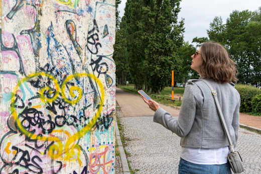 Mauerrest an der Villa Schöningen in Potsdam, Foto: Sophie Soike, Lizenz: Potsdam Marketing und Service GmbH