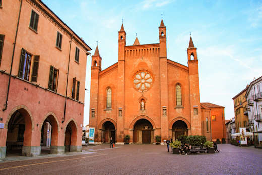 Alba, Duomo di San Lorenzo