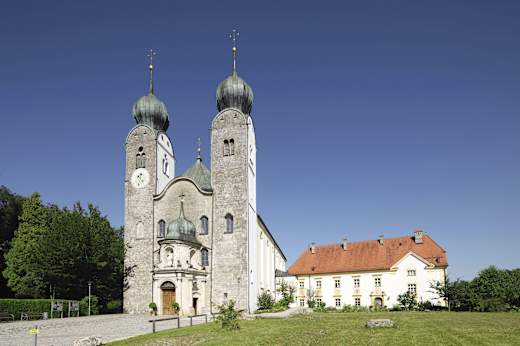 Altenmarkt, Kloster Baumburg