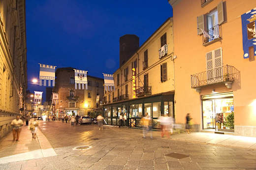 Asti, Corso Alfieri