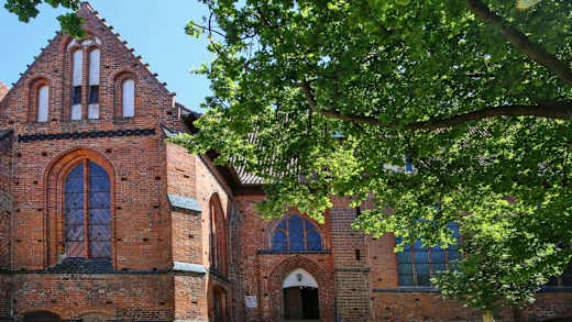 Eingang Heiligen-Geist-Kirche