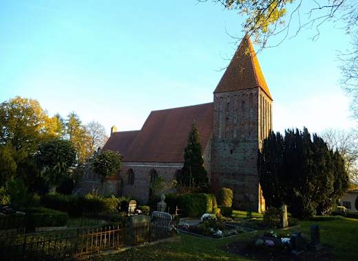 hs_LackenGranitz_Kirche1