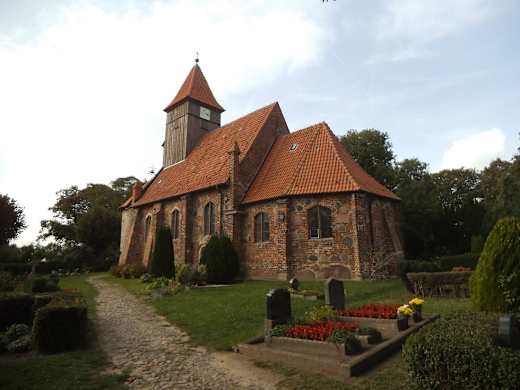 hs_Middelhagen_Kirche