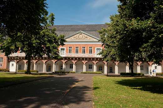 Aurich, Schloss