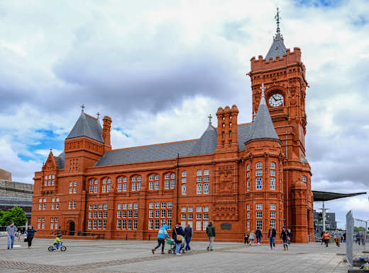 Cardiff, Pierhead Building