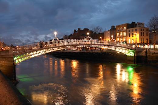 Dublin, Ha'penny Bridge