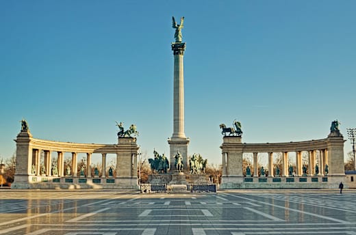 Budapest, Heldenplatz