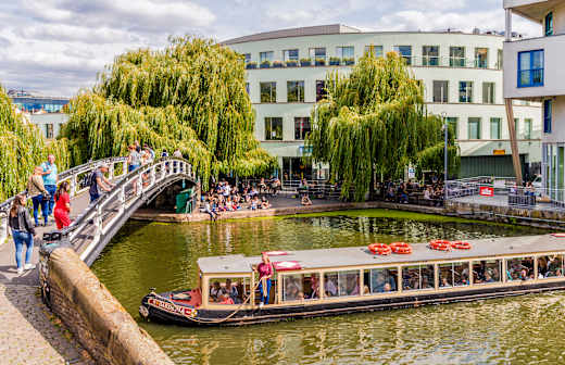 London, Regents Canal Waterbus