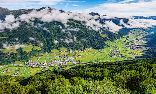 Stubaital, Neustift