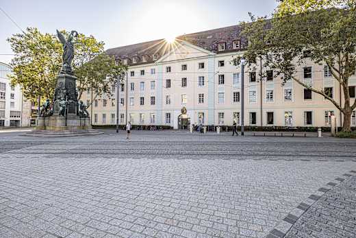 Siegesdenkmal-Karlskaserne-FWTM-Spiegelhalter.3