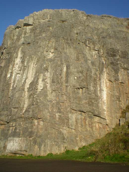 Mynydd marian cliff