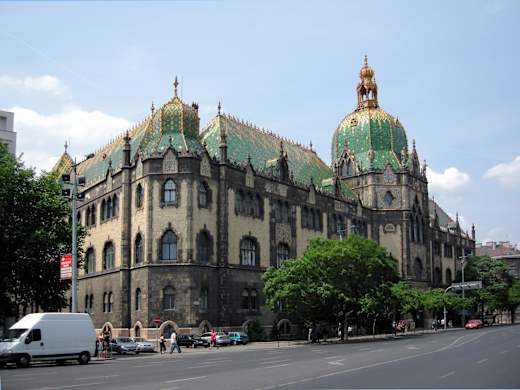 Museum of Applied Arts. Main facade from south. BudapestDSCN3639