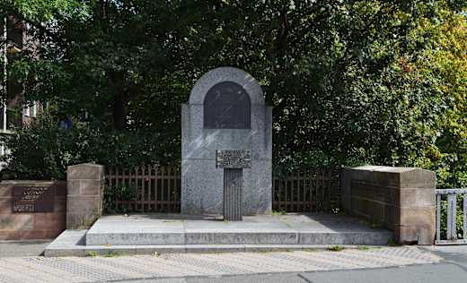 Nuremberg - synagogue monument