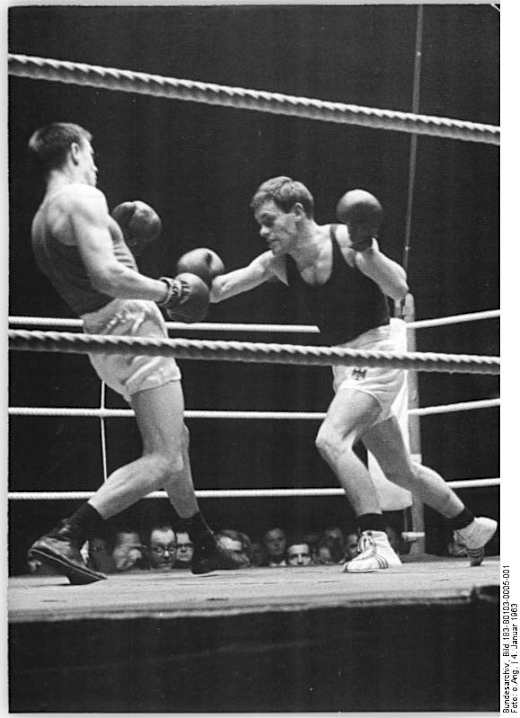 Bundesarchiv Bild 183-B0103-0005-001, Nikandorow, Schmitt