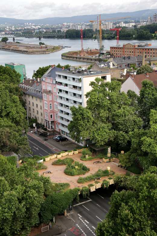 Gruene-bruecke-in Mainz--vor dem Zollhafen-Aug-2016