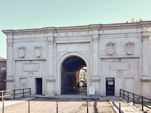 Porta San Giorgio Verona 2