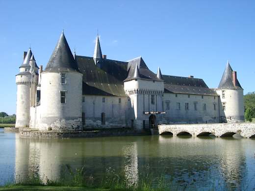Chateau du Plessis-Bourre Vue SE no 02 2004-05-23