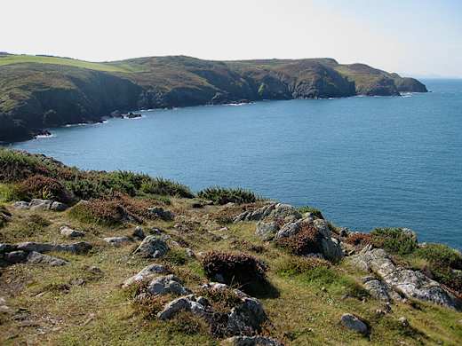 Carreg Onnen Bay - geograph.org.uk - 1497506