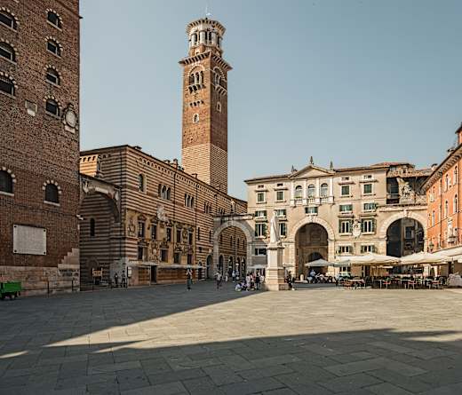Piazza dei Signori (Verona)