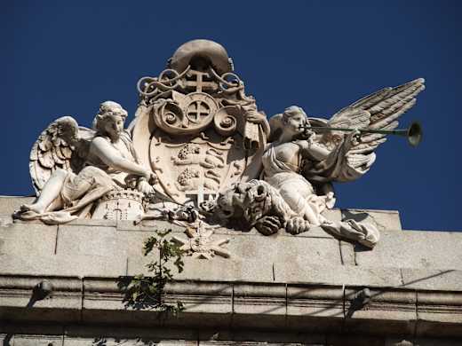 Toledo-Palacio Universitario Lorenzana