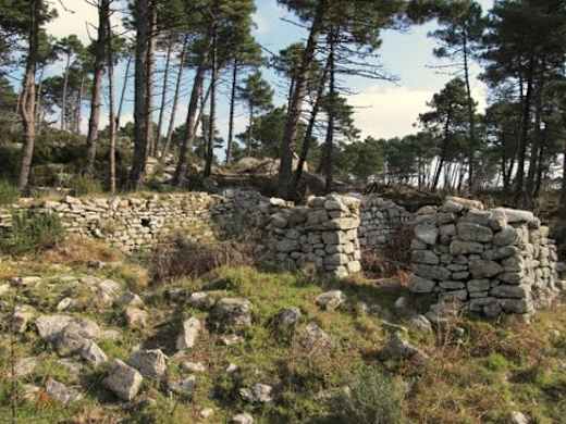 Ruins santa maria elba
