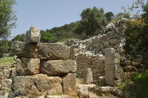 Kreta Lato Entrance