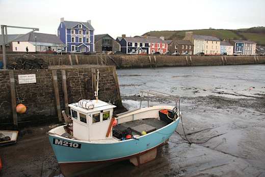Aberaeron Harbour - geograph.org.uk - 743530