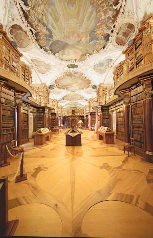 Stiftsbibliothek Saal 2023 1