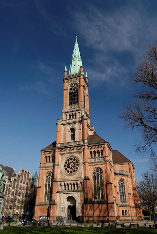 Johanneskirche in Duesseldorf-Stadtmitte, von Suedwesten