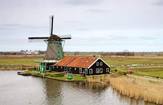 De Zoeker LCD