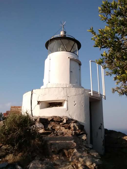 Faro di capo Poro