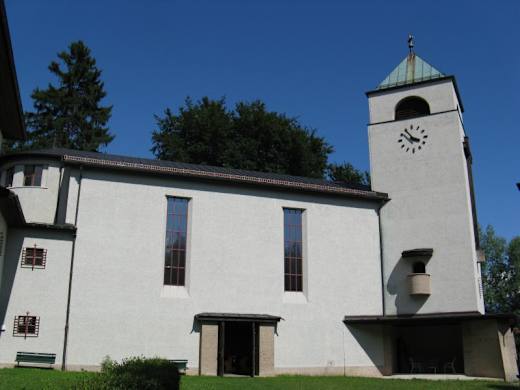 Innsbruck-hungerburg-theresienkirche