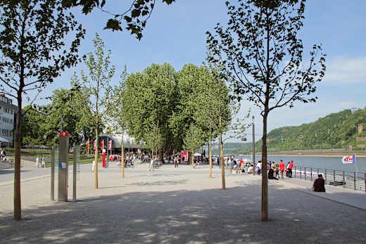 Koblenz im Buga-Jahr 2011 - Rheinanlagen 04