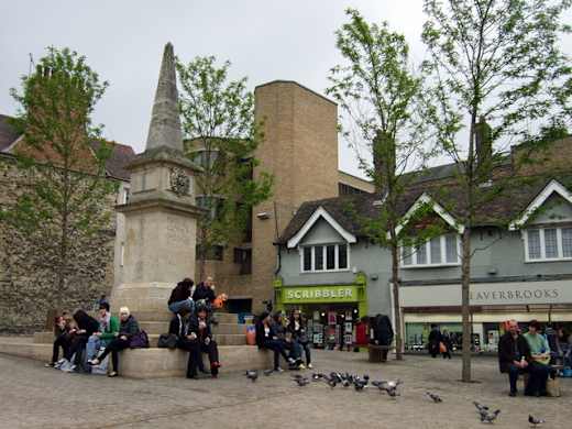 Bonn Square and war memorial - geograph.org.uk - 1321803