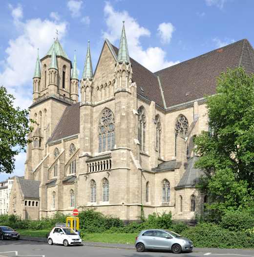 Duisburg Ludgerikirche Neudorf 01