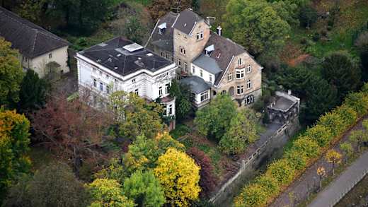 Bonn, Villa Ingenohl und Raiffeisenstraße 3, 001
