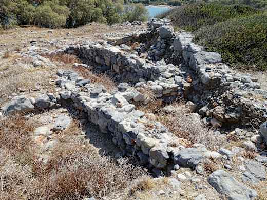 Priniatikos Pyrgos 27