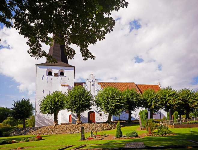 Aeroeskoebing, Kirche von Bregninge